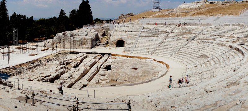 {short description of image}